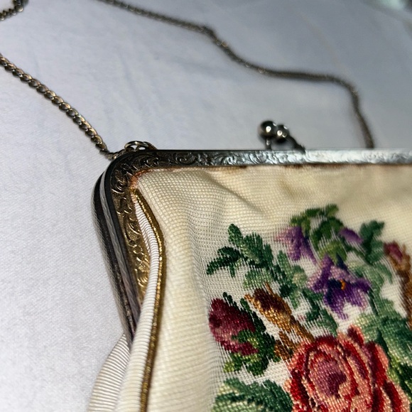 Vintage floral needle point purse - Picture 4 of 12